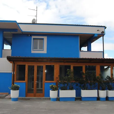 Corte Blu Bed & Breakfast 3*